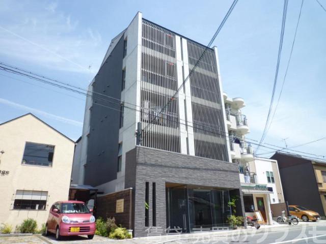 30/30 エントランス