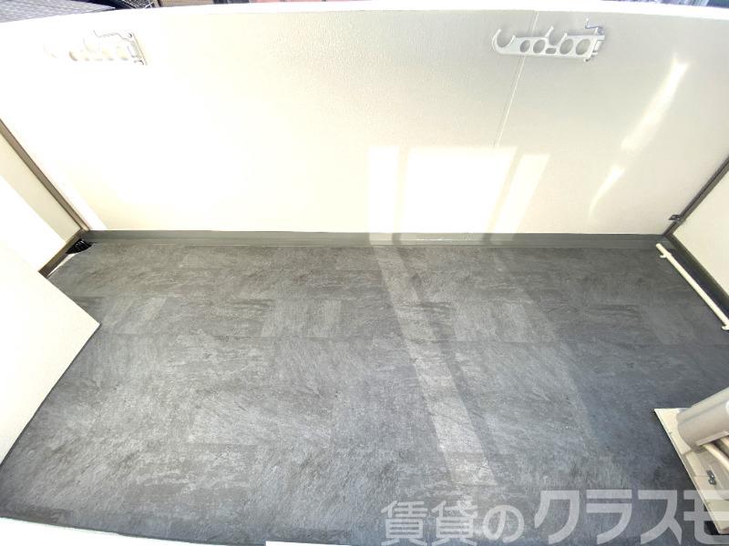 14/23 バルコニー