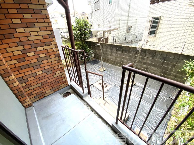 16/27 バルコニー