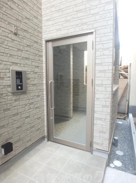 18/29 エントランス