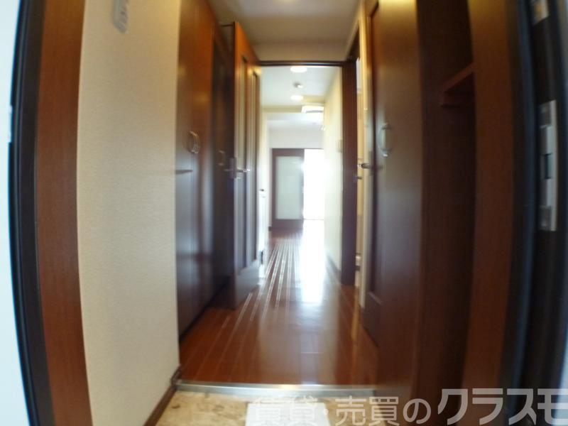 16/30 玄関