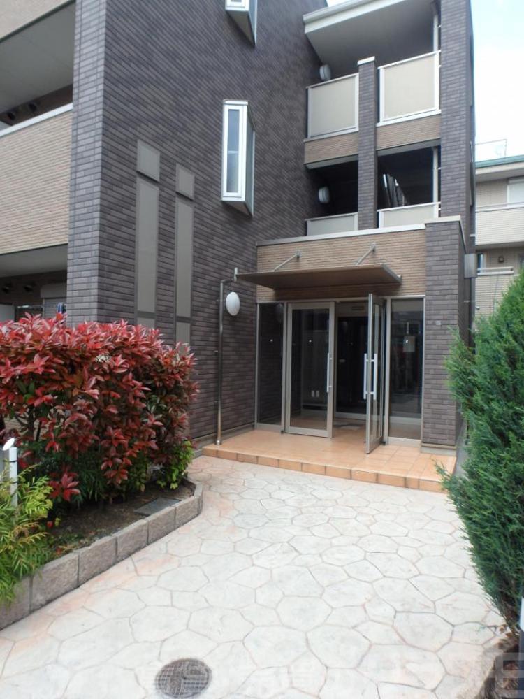 4/5 エントランス