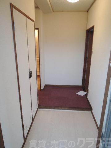 23/26 エントランス