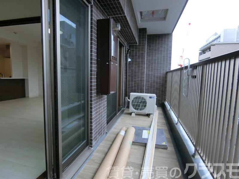 23/30 バルコニー