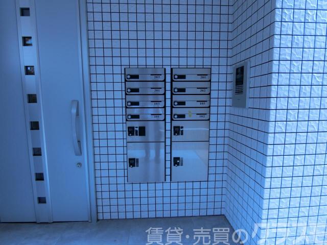 28/30 エントランス