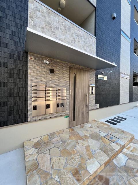 22/30 エントランス