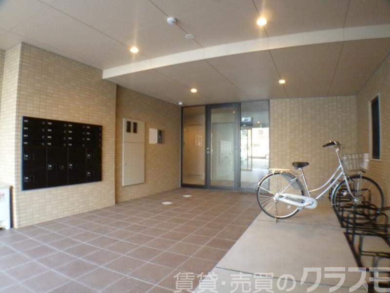 2/4 エントランス