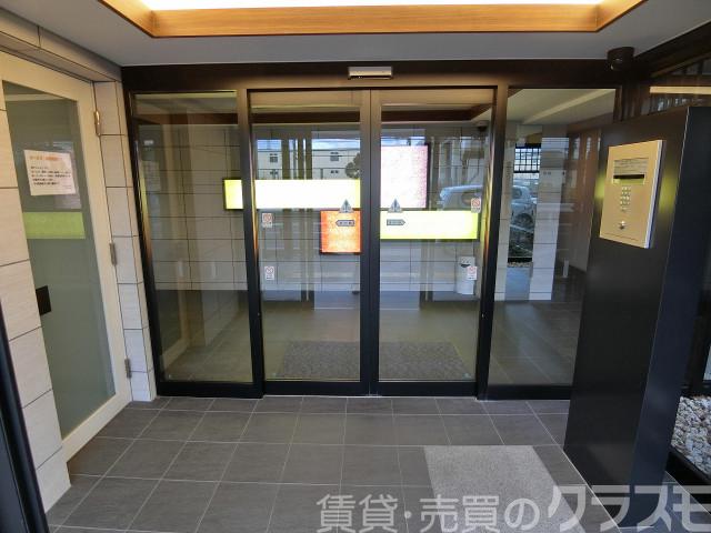 29/30 エントランス