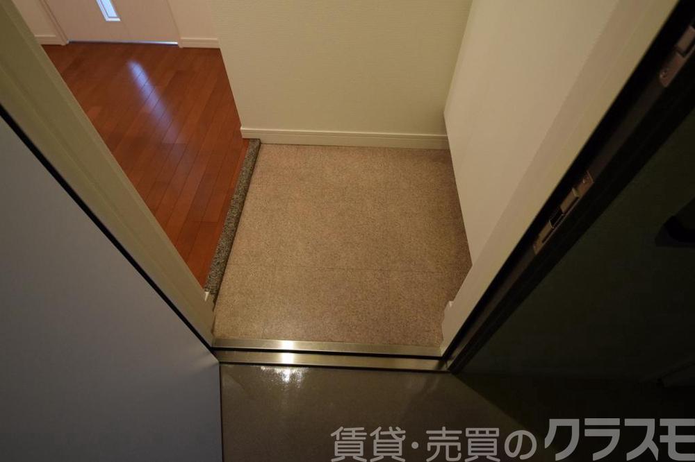 15/30 玄関