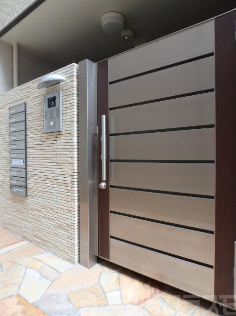 14/21 エントランス