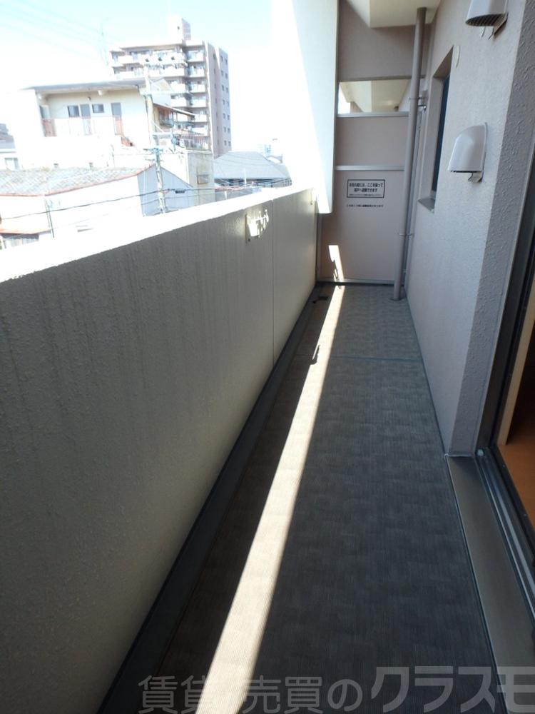 14/23 バルコニー