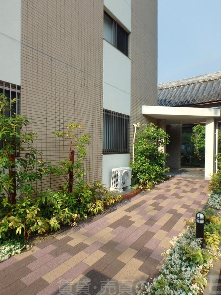 17/23 エントランス