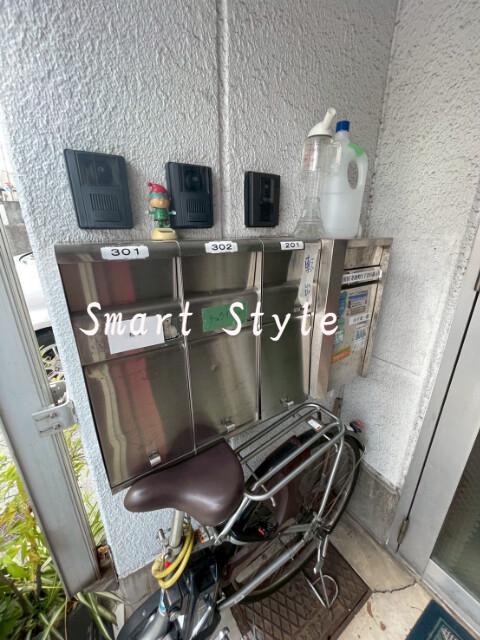 25/30 エントランス