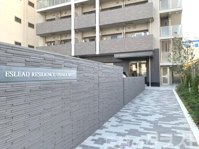 25/30 エントランス