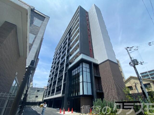 22/28 エントランス