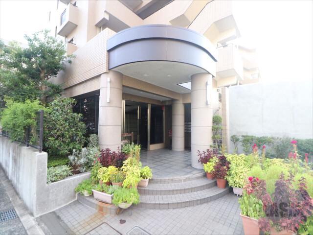 22/29 エントランス