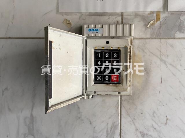 17/28 エントランス