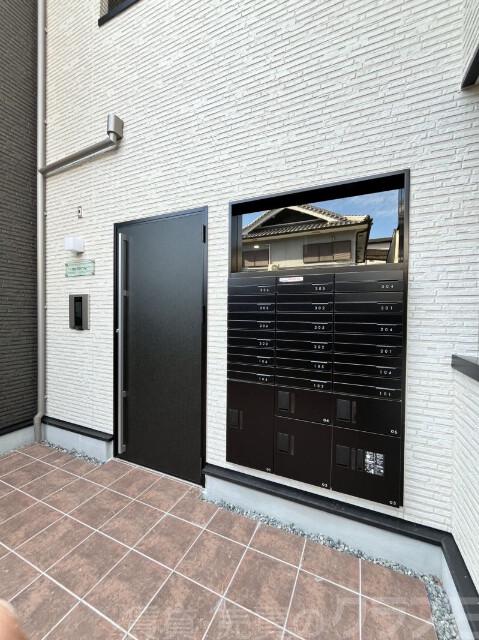 18/29 エントランス