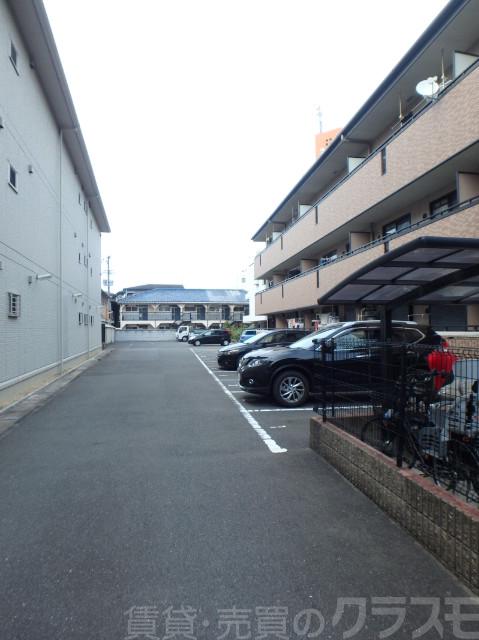 4/10 駐車場