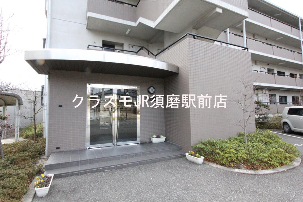 2/3 エントランス