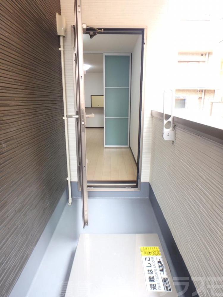 15/27 バルコニー