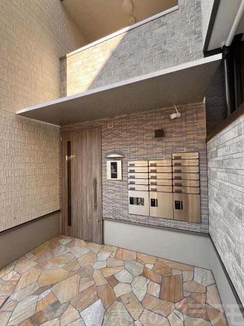 22/29 エントランス