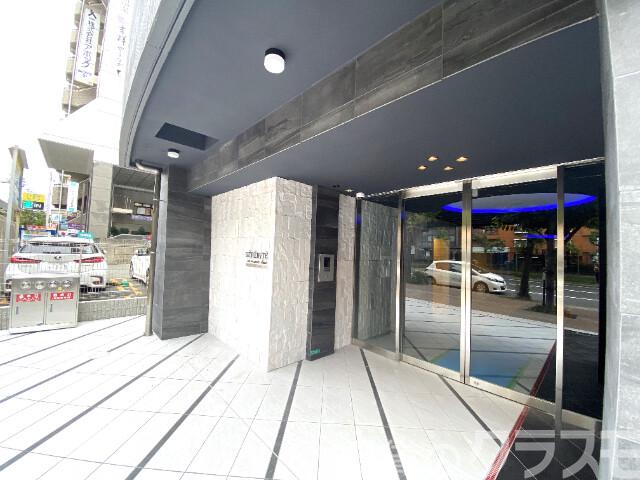 24/29 エントランス