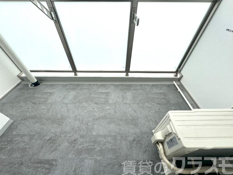 16/27 バルコニー