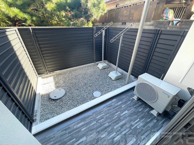 17/23 バルコニー