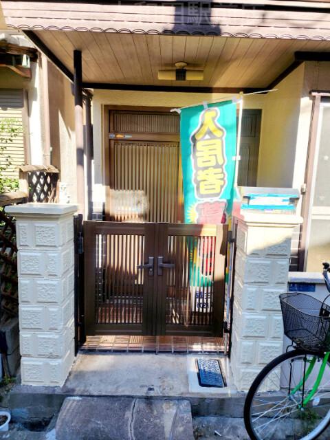 21/25 エントランス