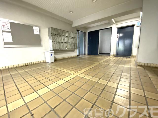 18/24 エントランス