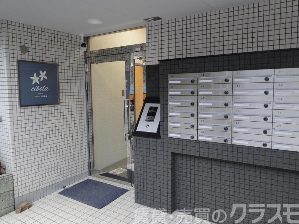 28/30 エントランス