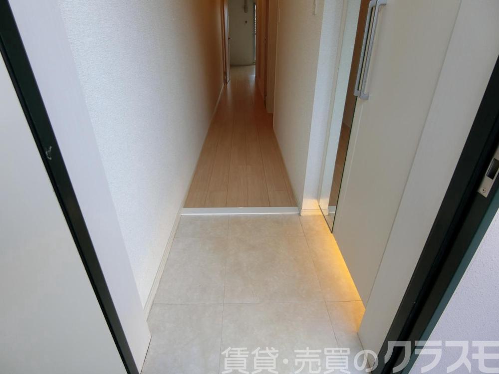 14/30 玄関