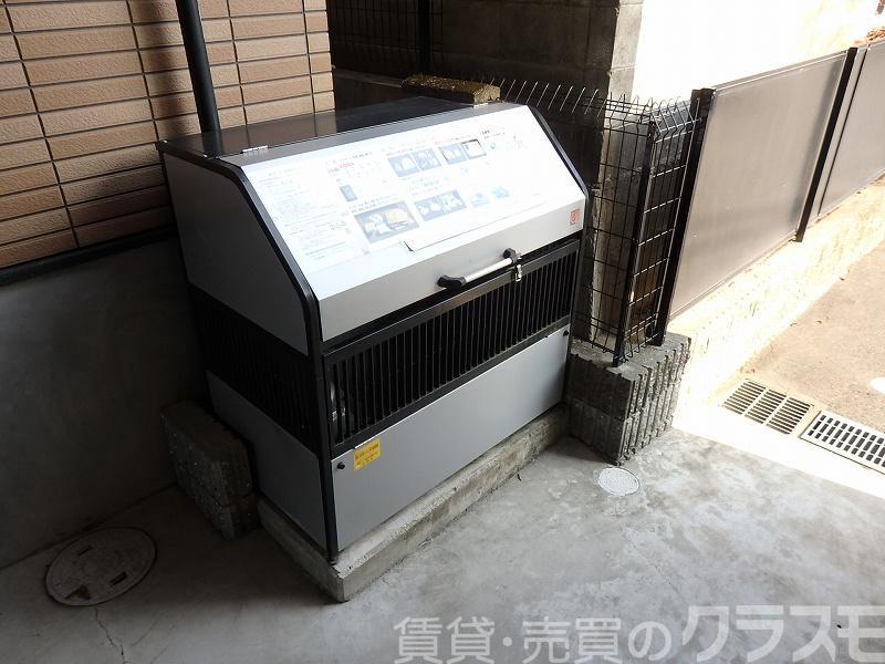 30/30 エントランス