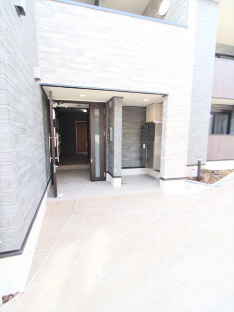 22/29 エントランス