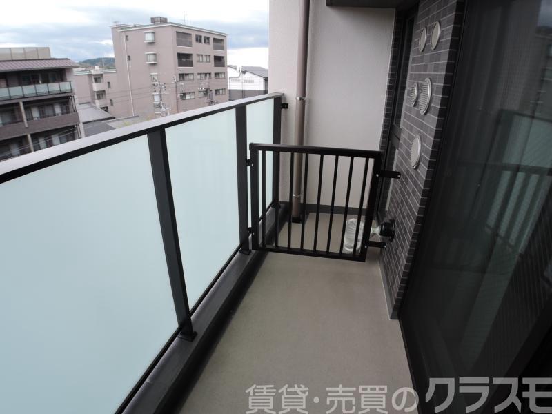 23/30 バルコニー