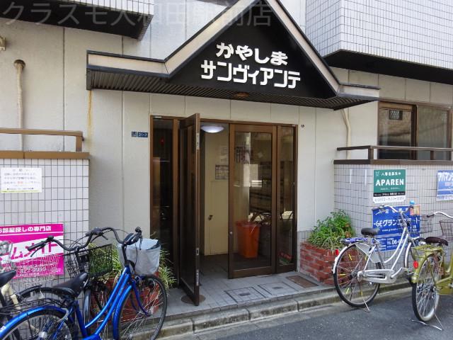 20/23 エントランス