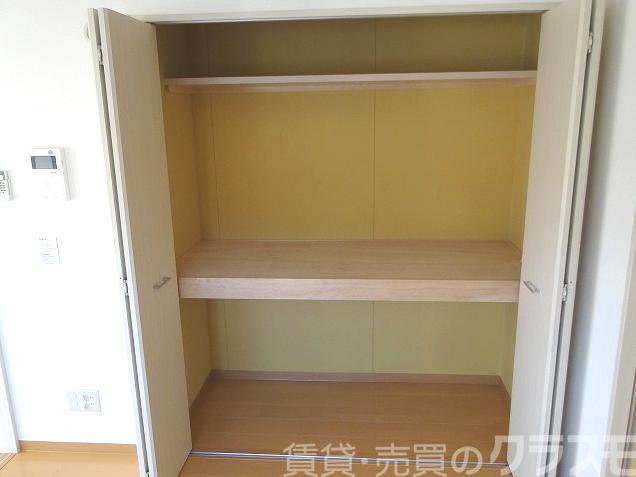 13/30 収納