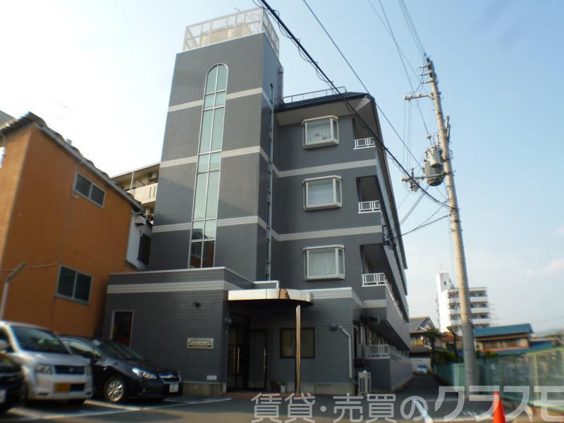 30/30 エントランス