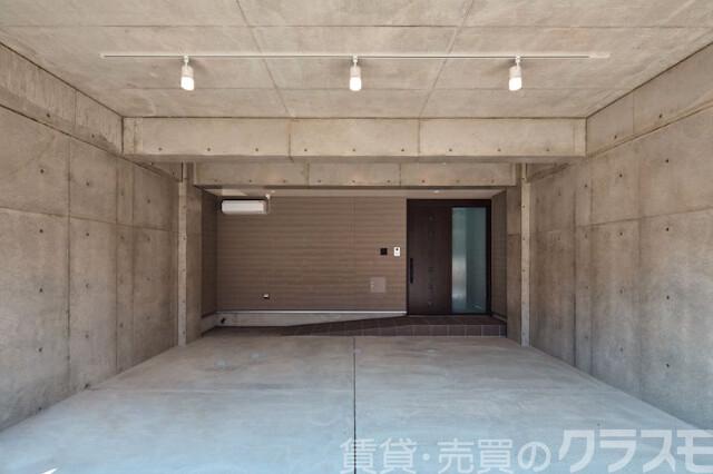 2/4 エントランス