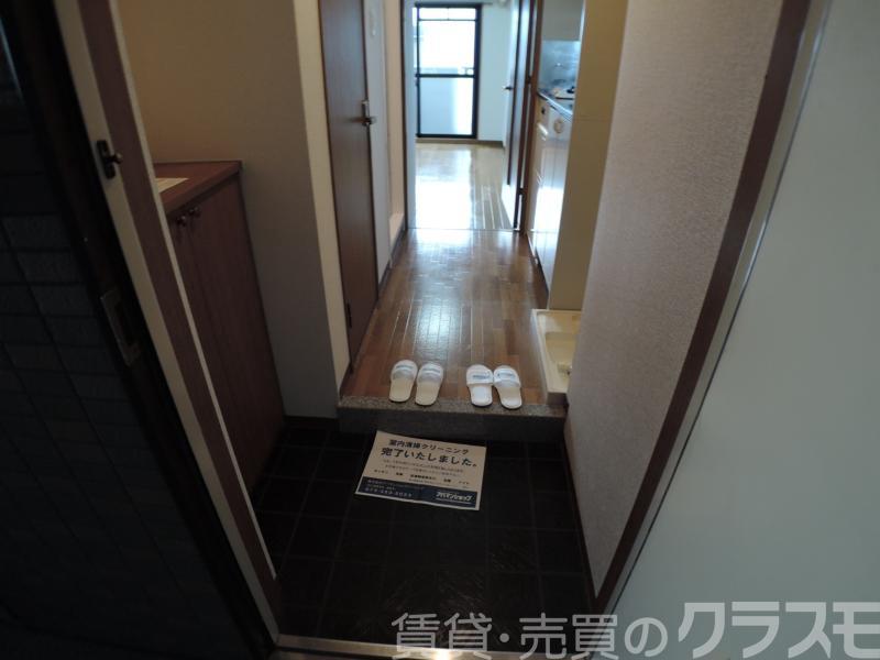 16/30 玄関
