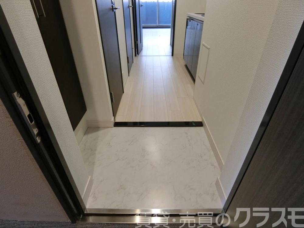 14/30 玄関