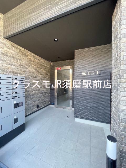 28/30 エントランス