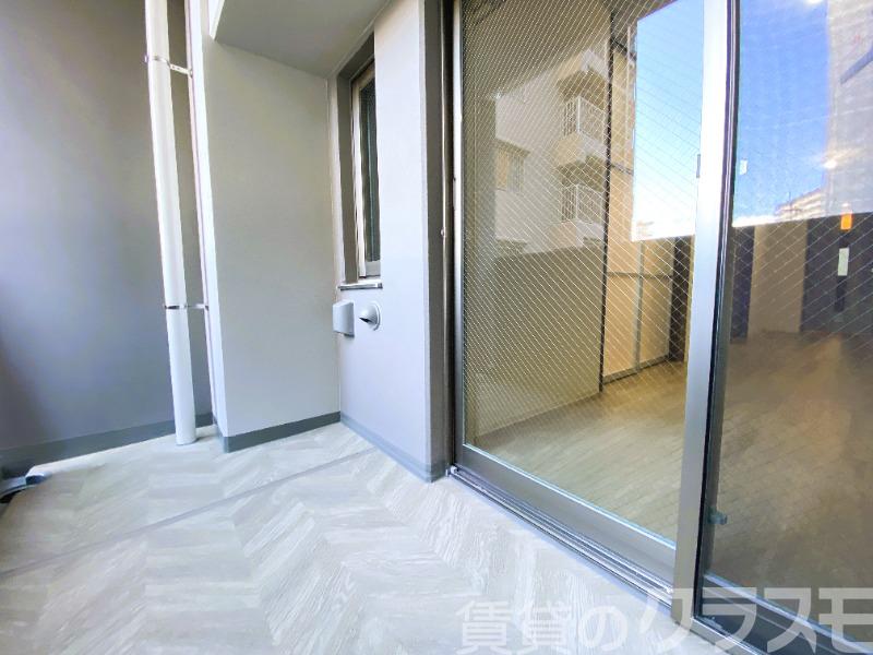 18/27 バルコニー