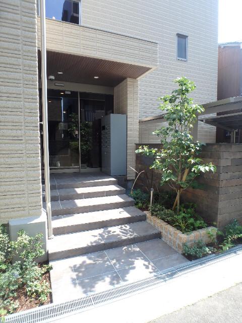 29/30 エントランス