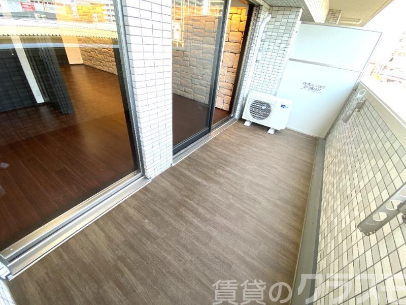 16/27 バルコニー