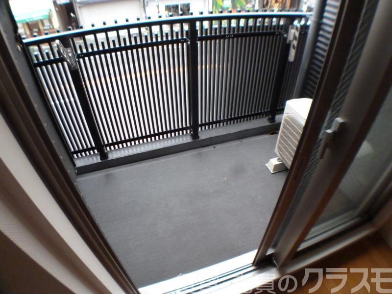 25/30 バルコニー