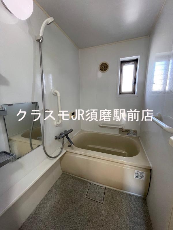 21/30 浴室