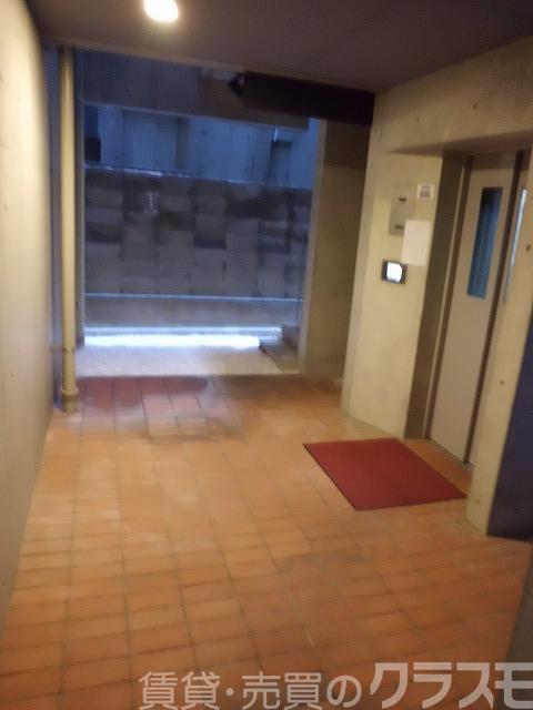 29/30 エントランス