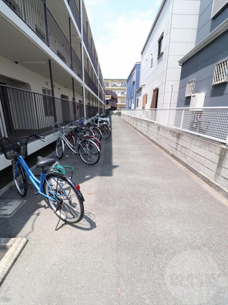 15/23 エントランス